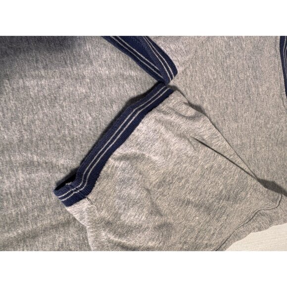 Vintage Disneyland Mickey Mouse V-Neck Ringer T-Shirt Gray XL Disney - Picture 9 of 9